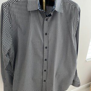 Robert Graham Mens Shirt Classic Fit . Navy Checkered. Size 2XL.